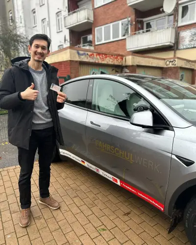 Bestandene Führerscheinprüfung bei Fahrschulwerk Kiel