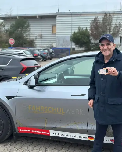 Bestandene Führerscheinprüfung bei Fahrschulwerk Kiel